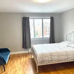 Warm Apartment Near Subway